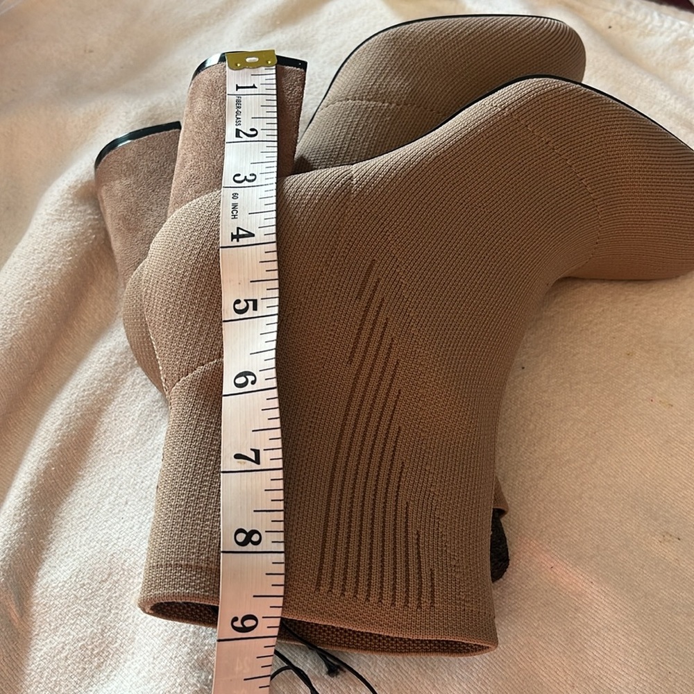 Boot - Picture 6 of 9